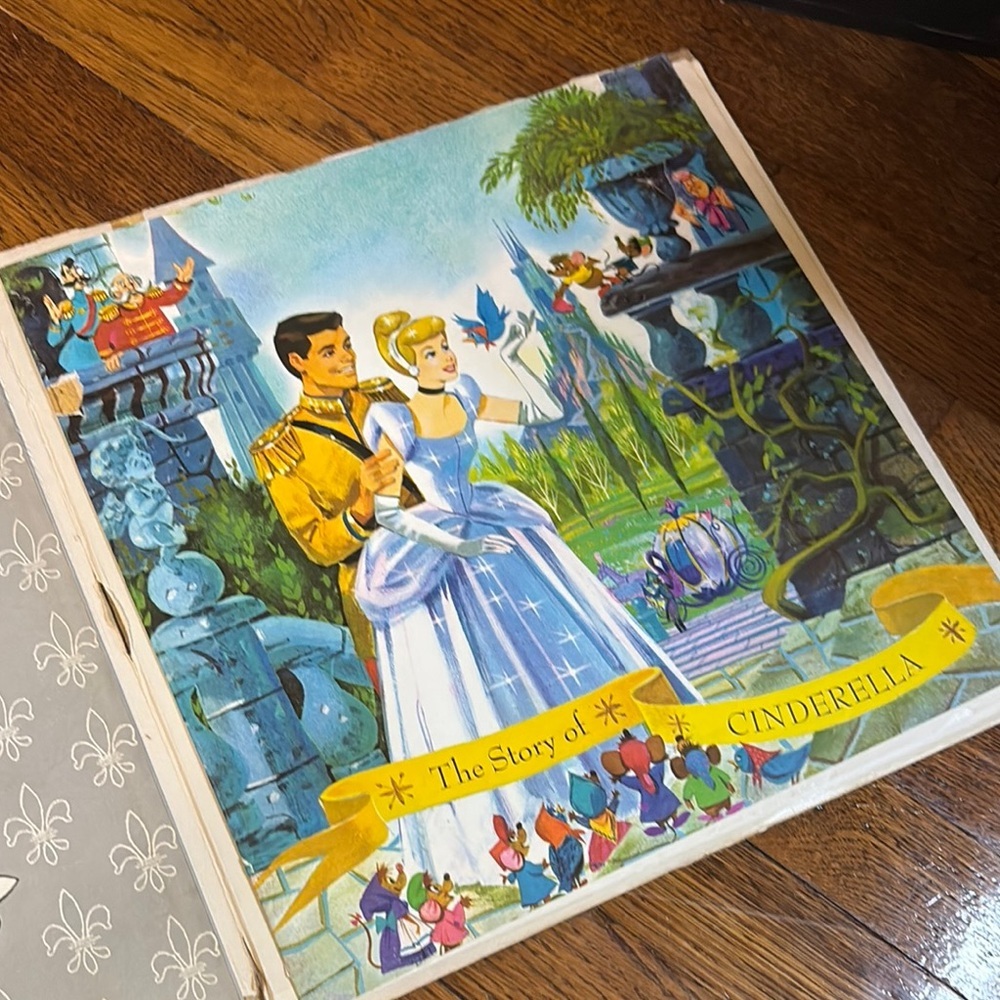 Walt Disney's Cinderella Storybook Vintage Record - Picture 5 of 8